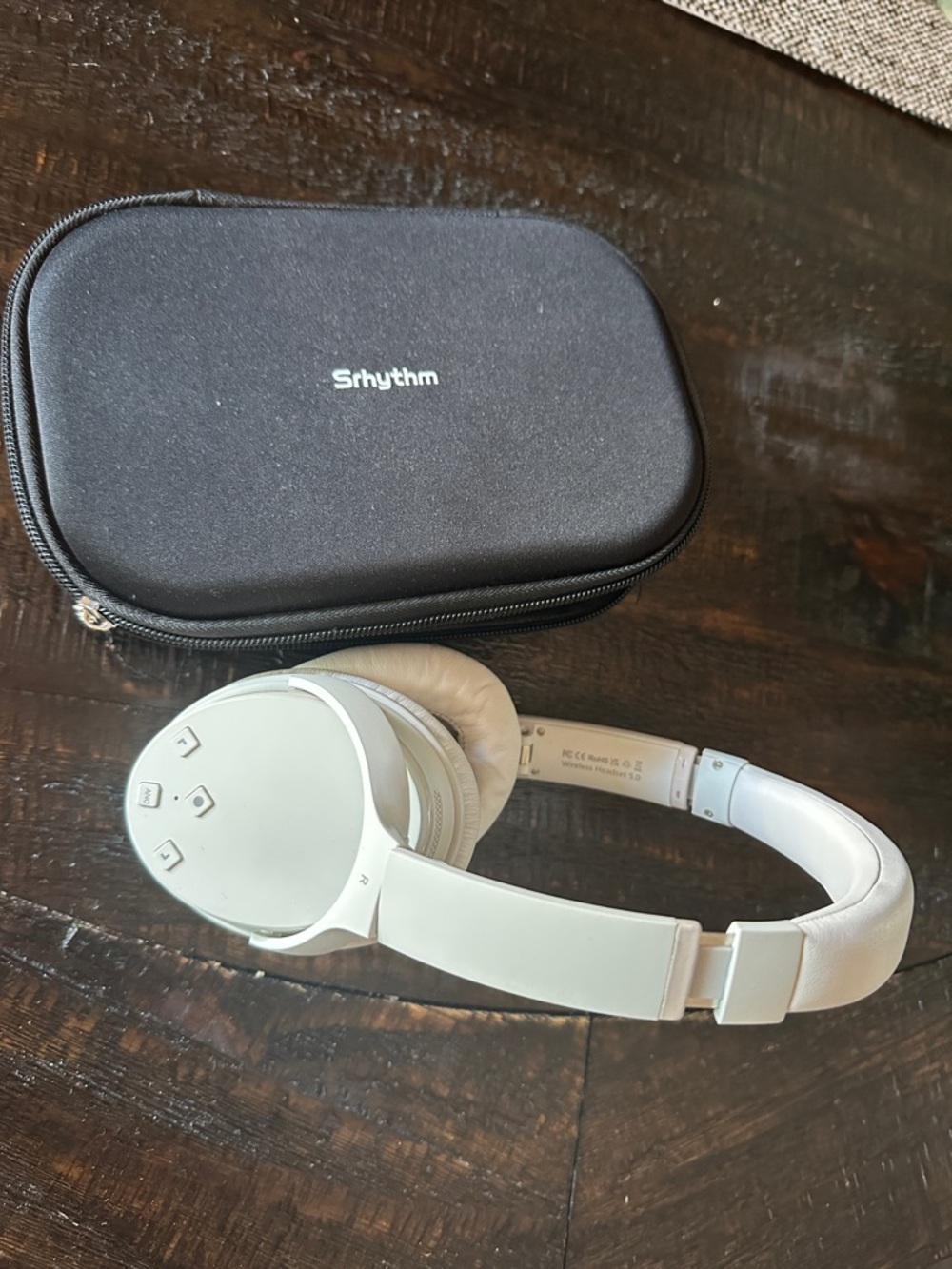 Srhythm White Over-Ear Wireless Headphones